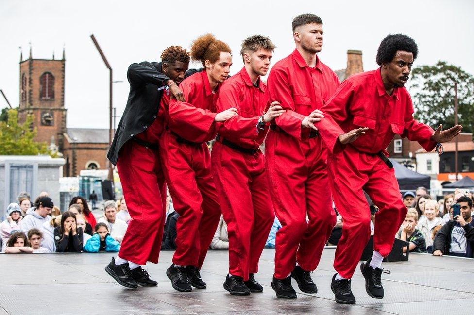 Street performers at the festival