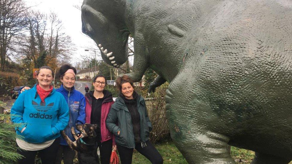 (L-R sisters Becky, Tamar, Samantha and Abbi)