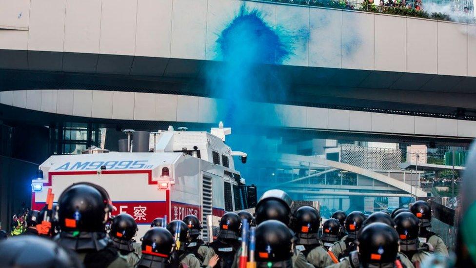 police-in-hong-kong