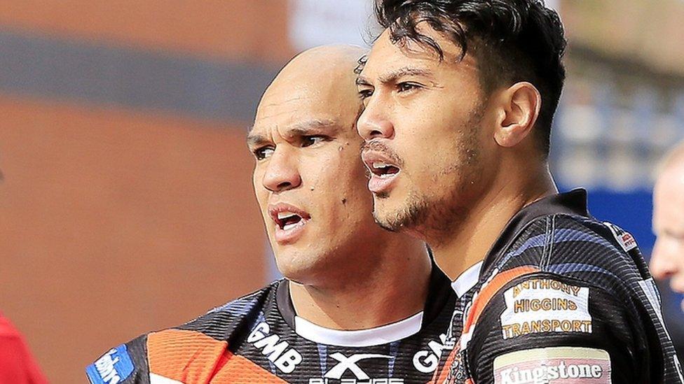 Denny Solomona (right)