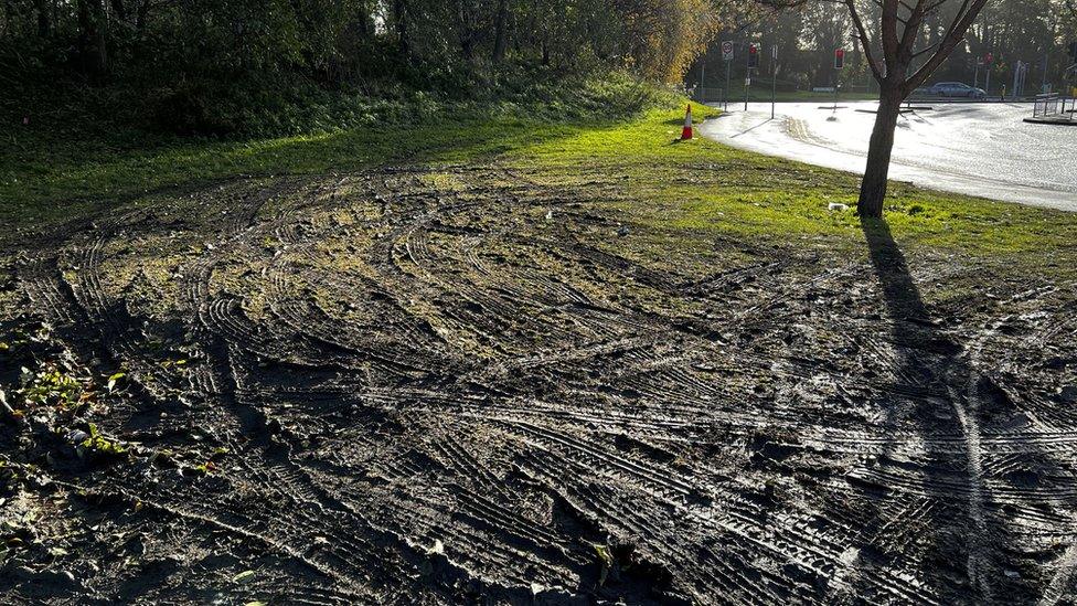 Mud outside Castle Mead School