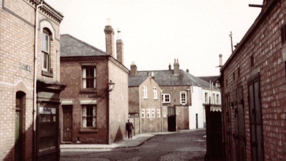 Stoney Street in 1965