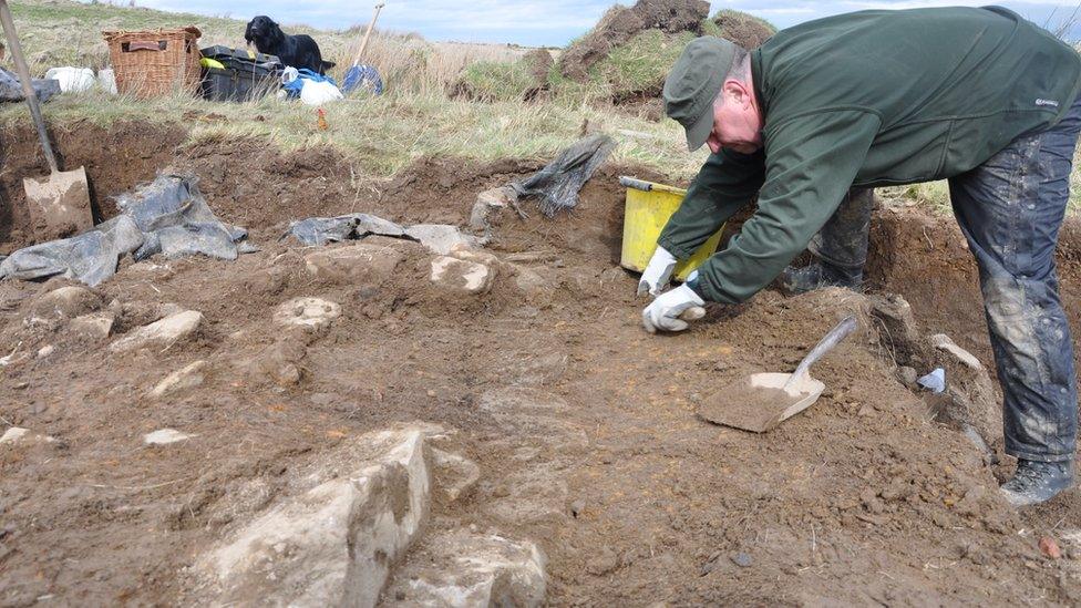 Archaeologists working at Burn of Swartigill