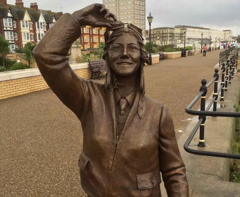 Amy Johnson statue in Herne Bay