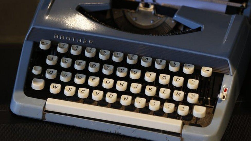 Old AZERTY typewriter