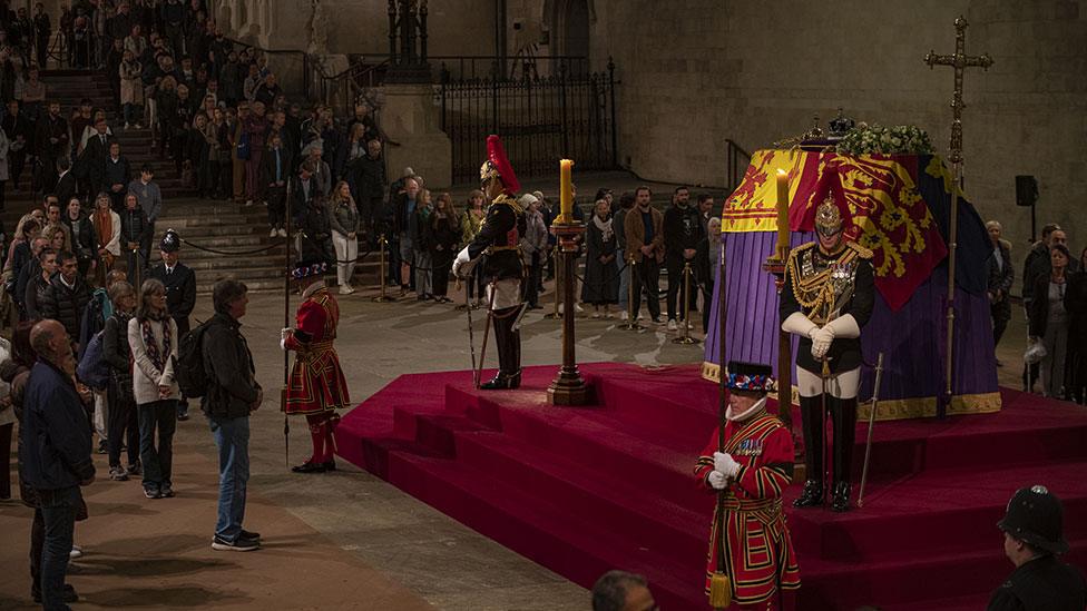 Queue to view the Queen's coffin inside Westminster Hall