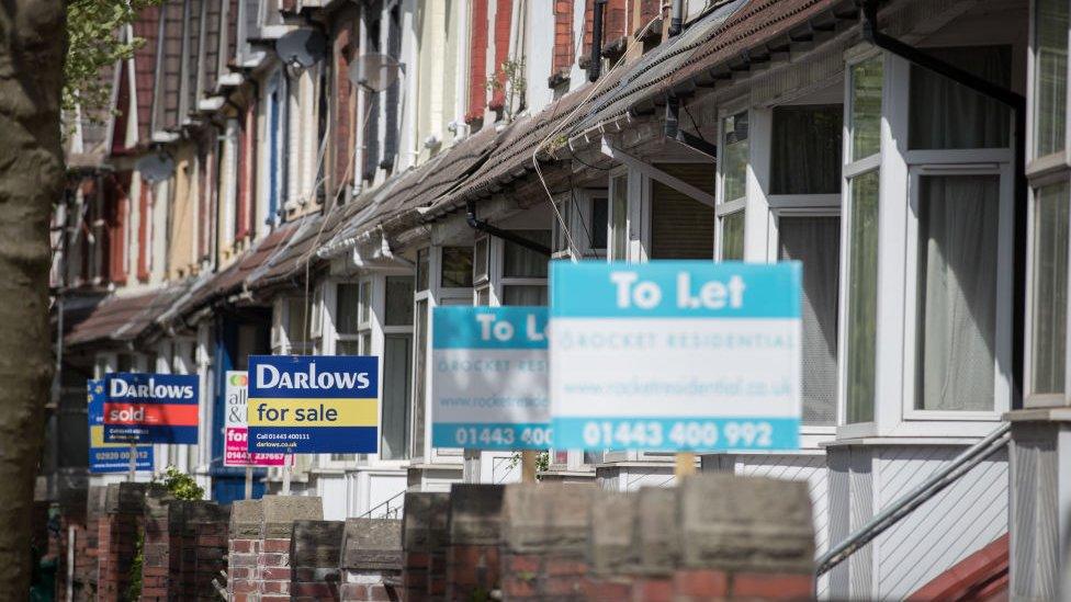 For sale signs in Pontypridd