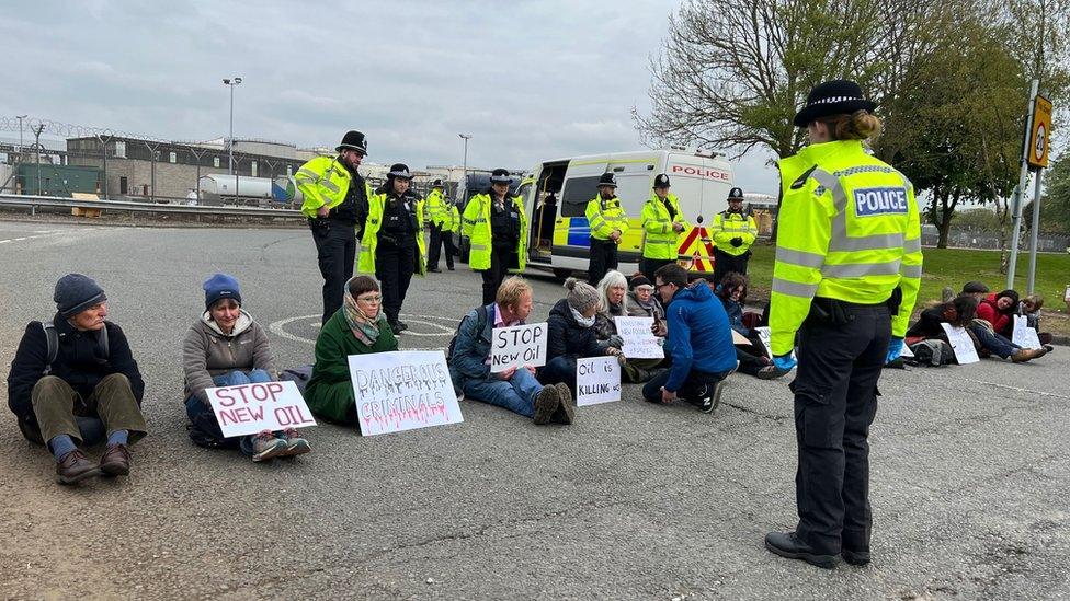 Just Stop Oil protesters outside the Kingsbury Oil Terminal