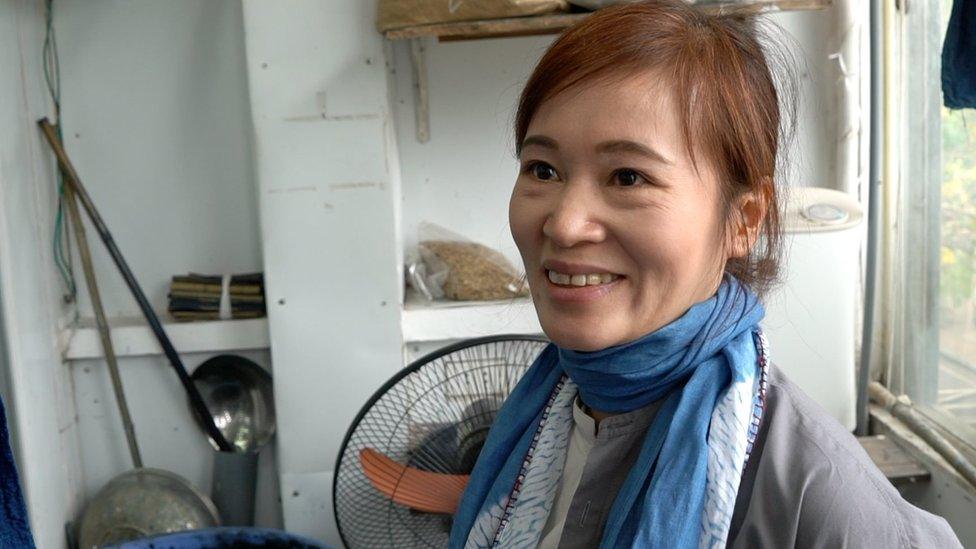 Duong Thi Thanh in her workshop