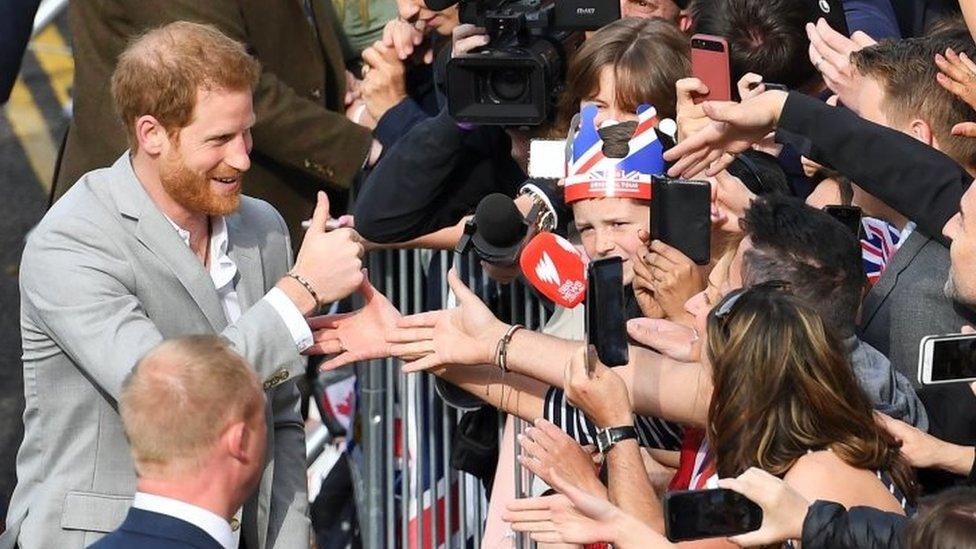 Prince Harry giving a thumbs up in Windsor