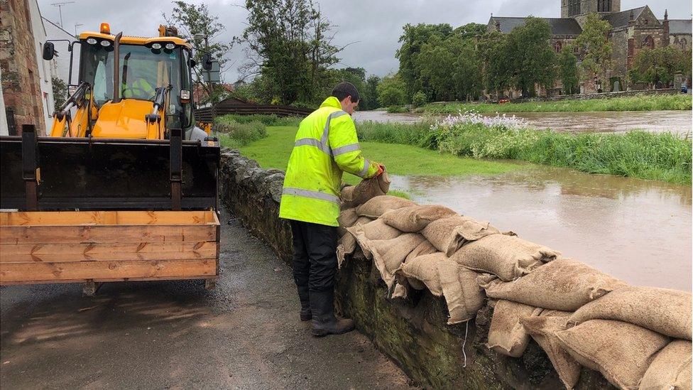 Sandbags at the Tyne Pic: Steven Godden