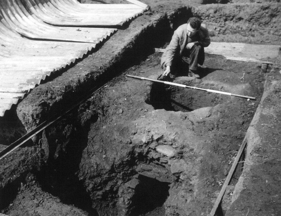 The excavation of a Roman kiln in Trent Vale in 1955