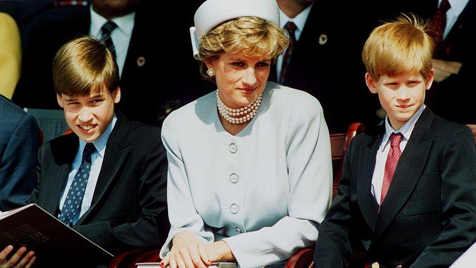 princess-diana-prince-william-and-prince-charles.