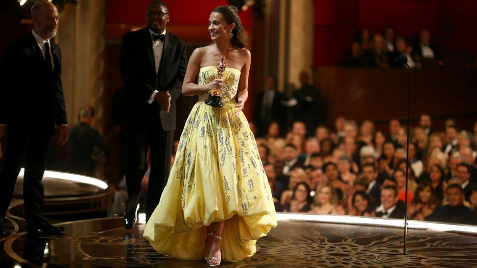 Alicia Vikander with the best supporting actress Oscar