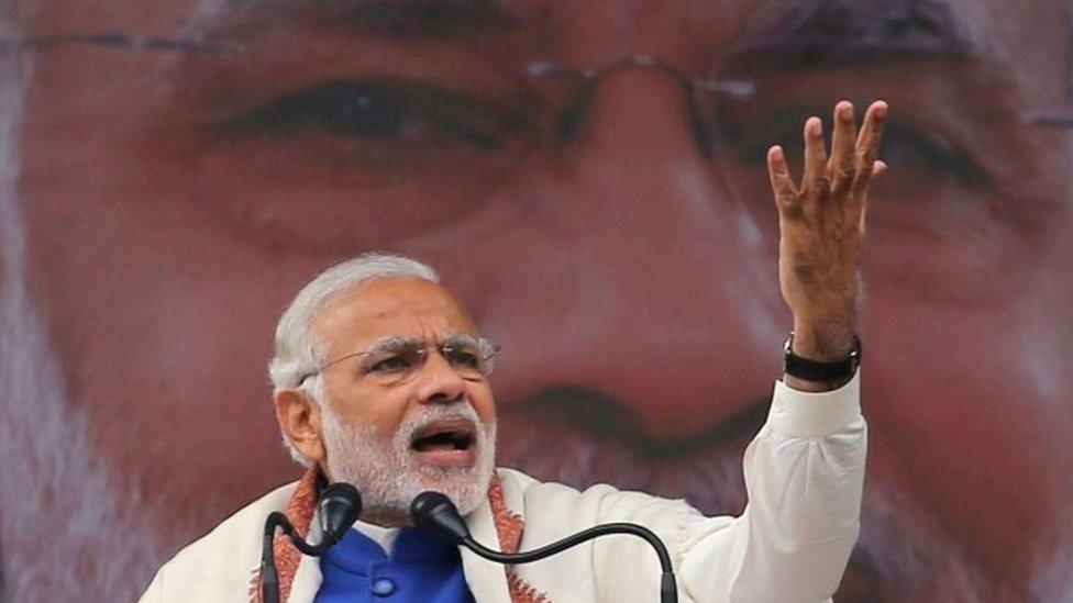 Indian Prime Minister Narendra Modi addresses a public rally at Sheri Kashmir cricket stadium in Srinagar, Indian Kashmir, 07 November 2015.