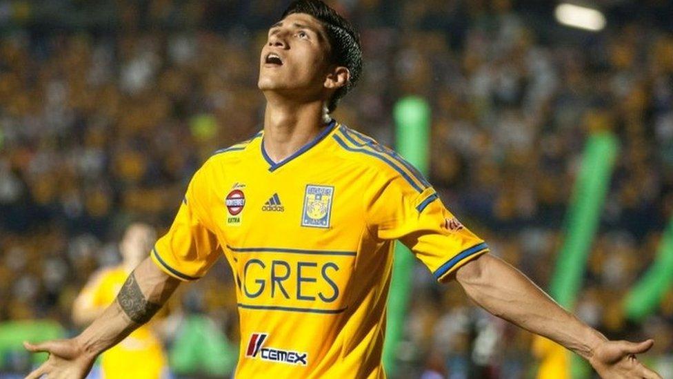 Alan Pulido. Archive photo