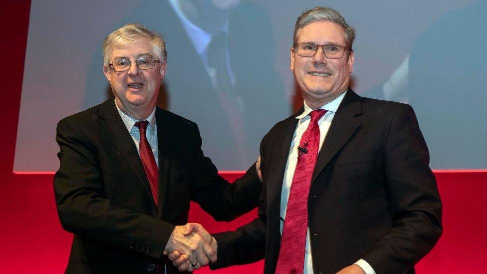 Mark Drakeford a Syr Keir Starmer