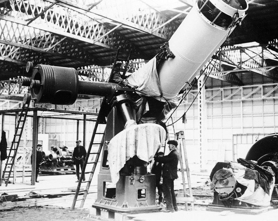 Telescope on display at the 1929 exhibition