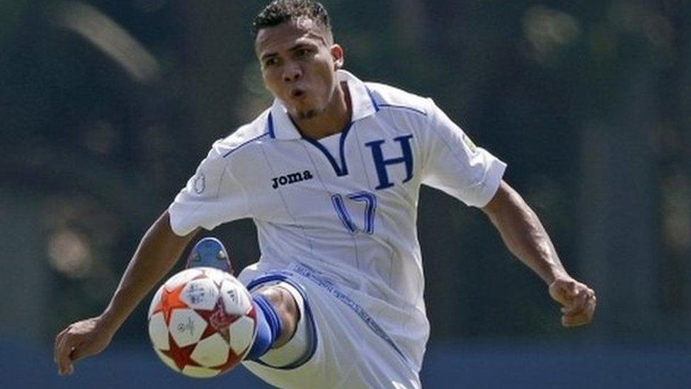 Arnold Peralta (2012 picture)