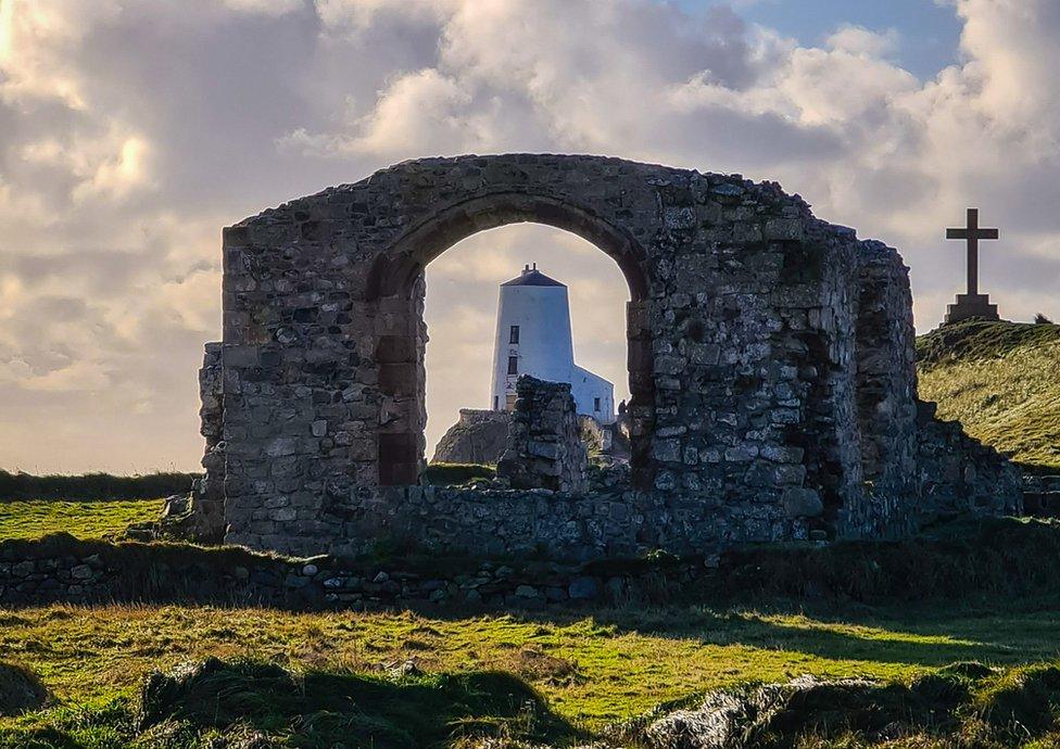 Llanddwyn