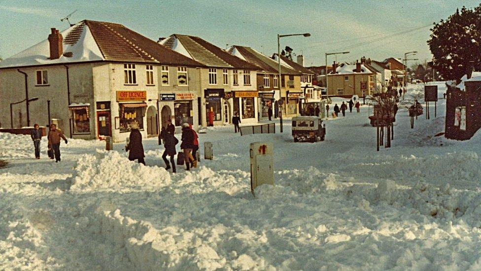 People out in the snow in Swansea - 1981