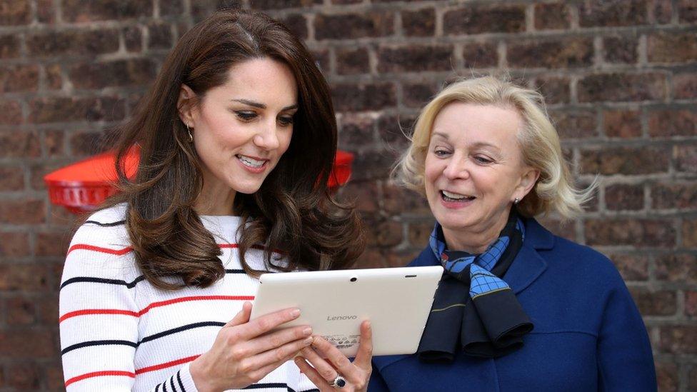 Dame Moya Greene (r) with Catherine, Duchess of Cambridge