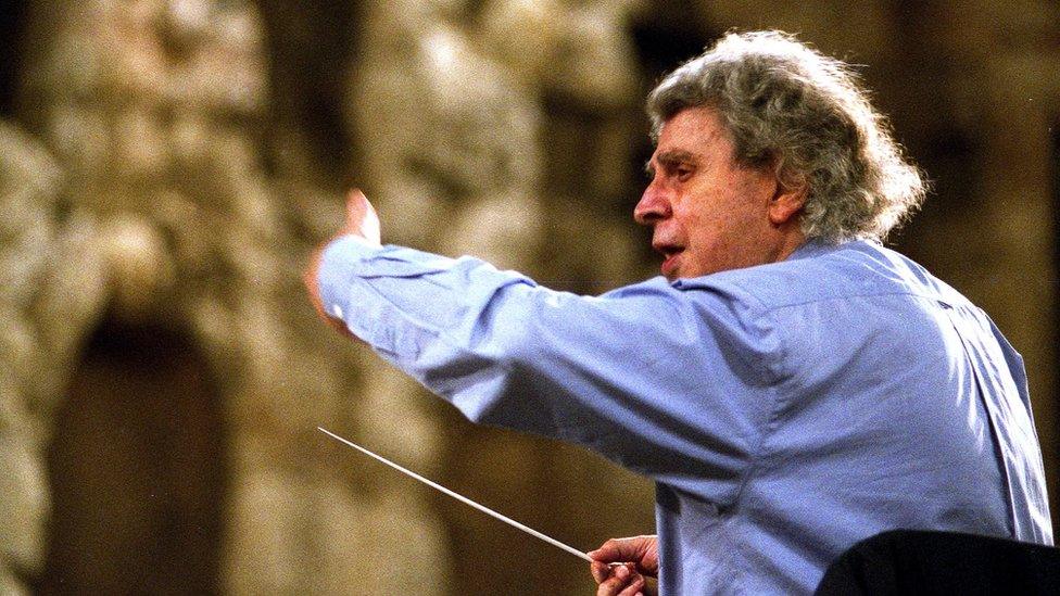 Mikis Theodorakis, conducting in Athens, 2001