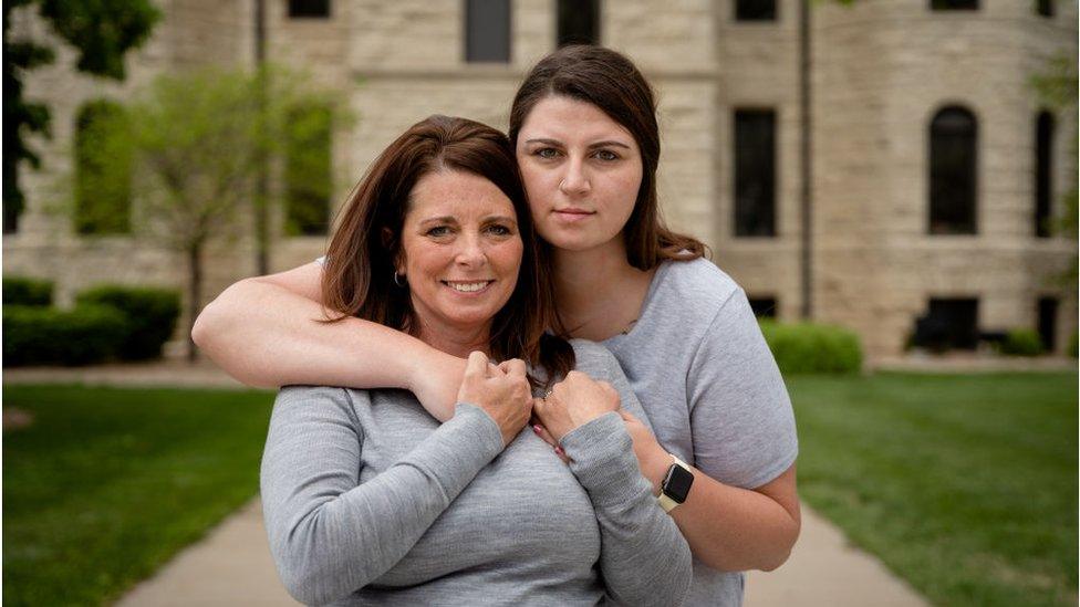 Madison Smith and her mother, Mandy