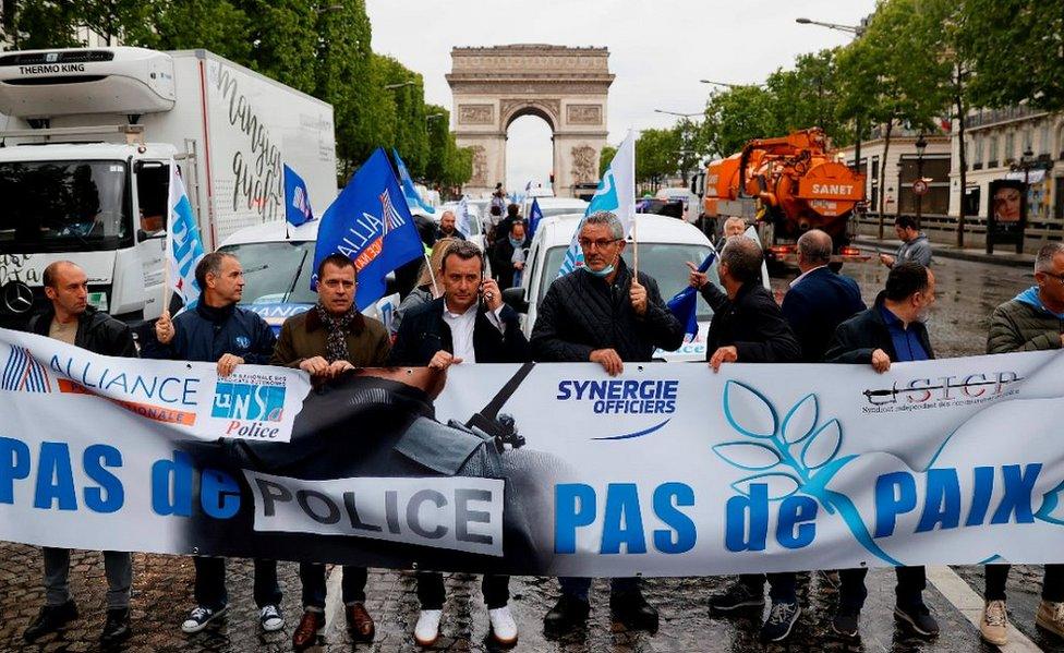 Protesting police in Paris, 12 Jun 20