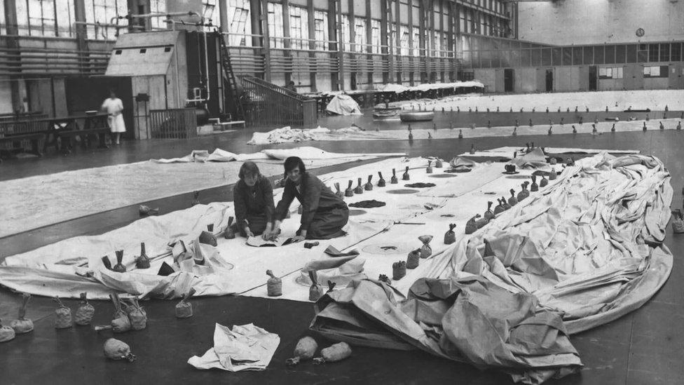 Women working on the airships