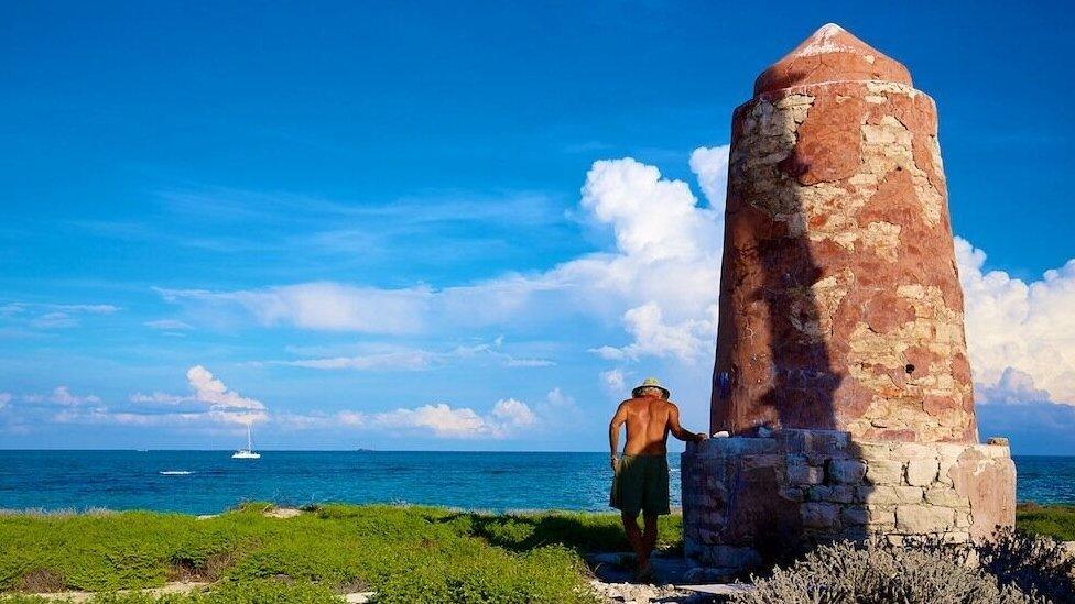 Tim Ainley on Hogsty Reef