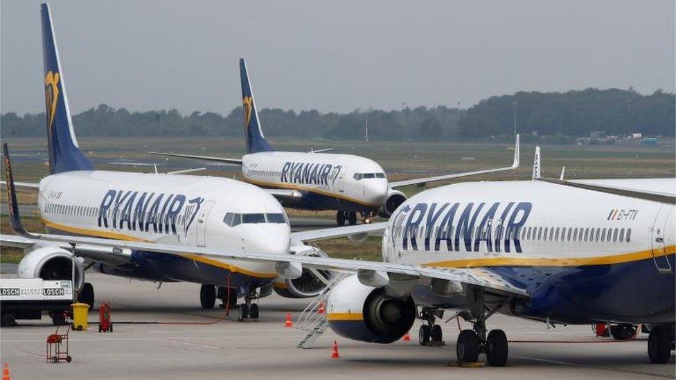 Ryanair planes