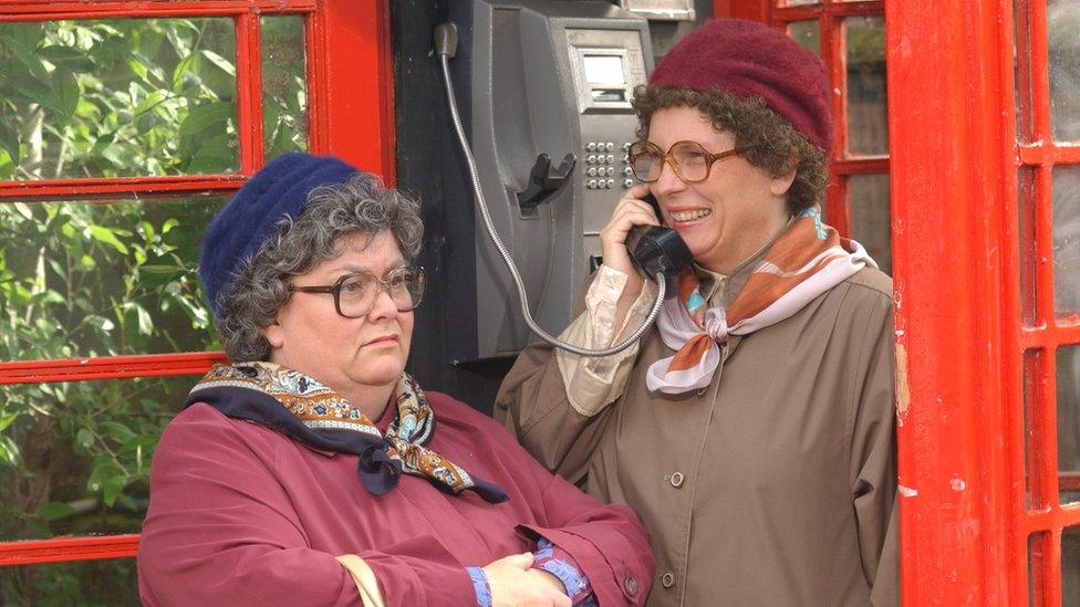 Dawn French (left) and Jennifer Saunders