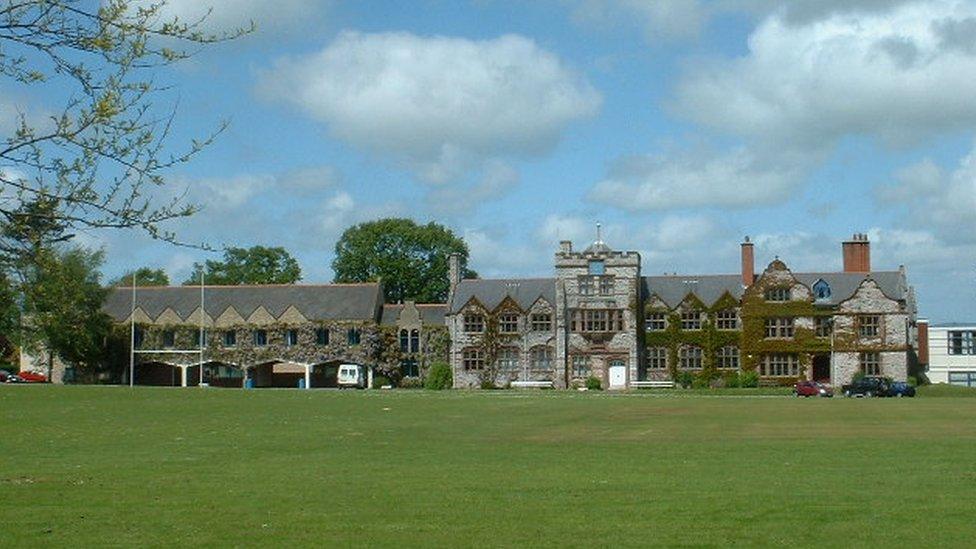 Ruthin School