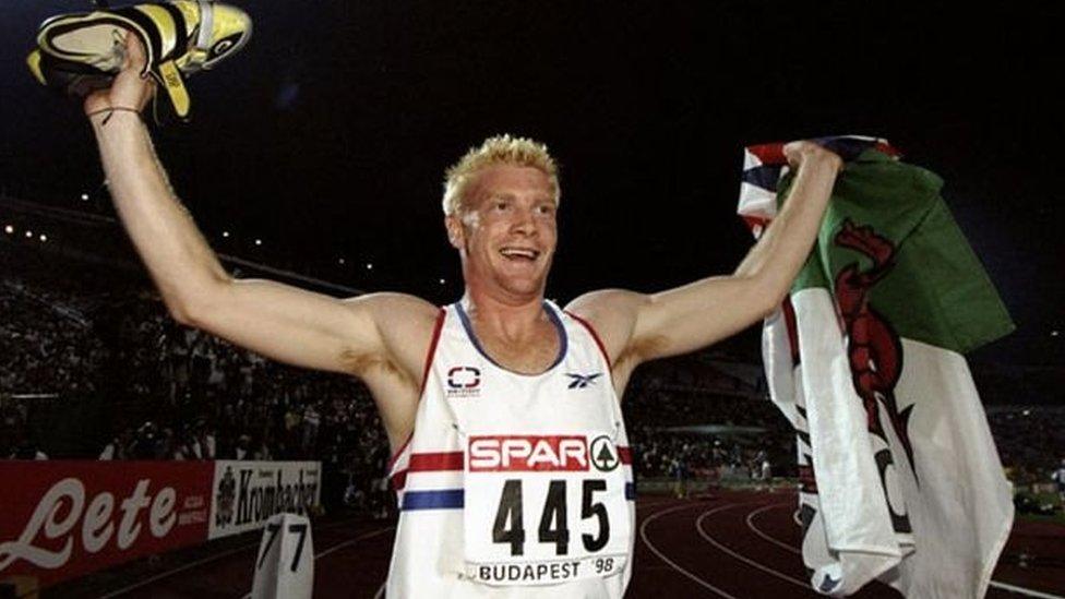 iwan thomas