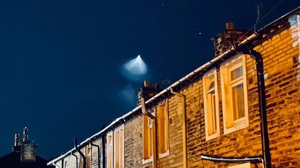 The light seen in the sky from Keighley