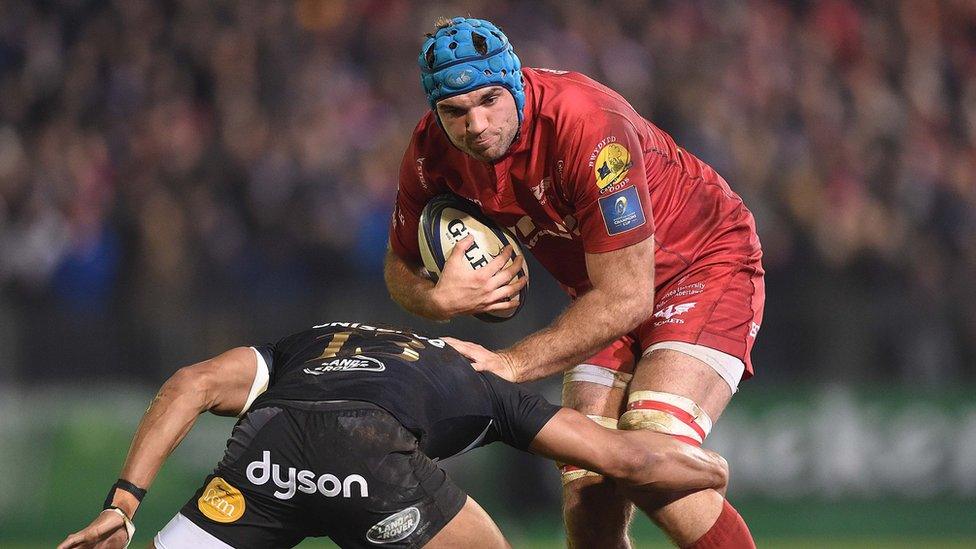 Tadhg Beirne o'r Scarlets