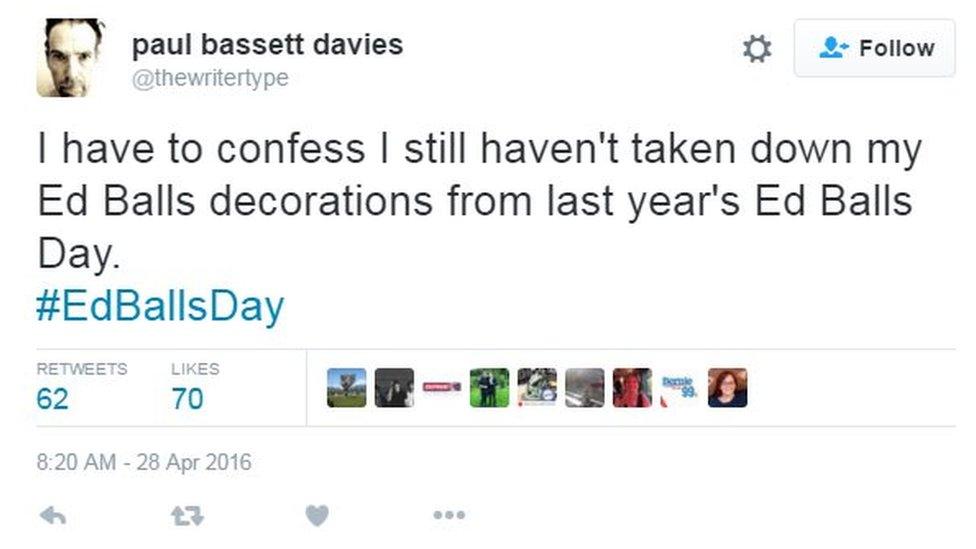 I have to confess I still havent taken down y Ed Balls decorations from last yeat's Ed Balls Day #EdBallsDay