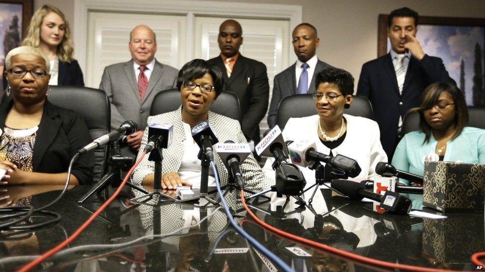 Sandra Bland's family announce legal action at a press conference