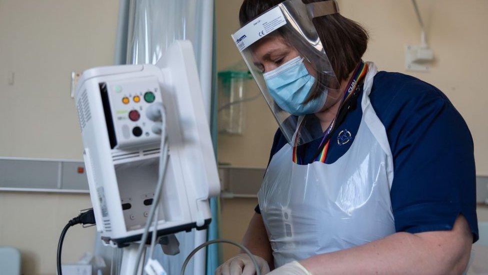 Woman working in the Welsh NHS