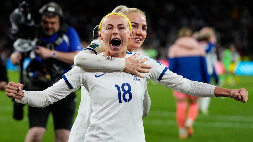 Chloe Kelly celebrates goal