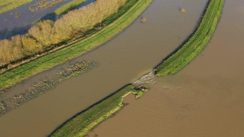 River breach of the Barlings Eau