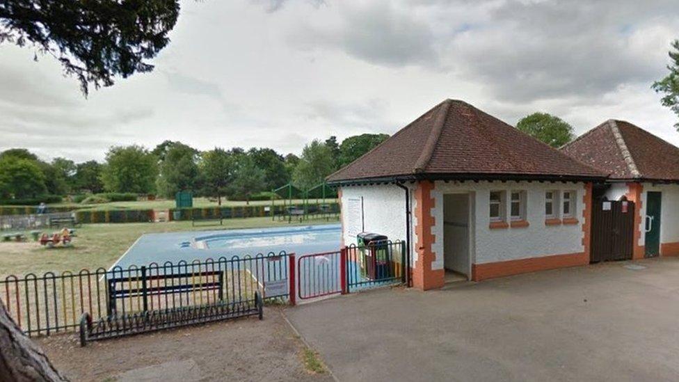 Peterborough Central Park paddling pool