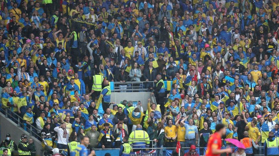 Ukraine fans