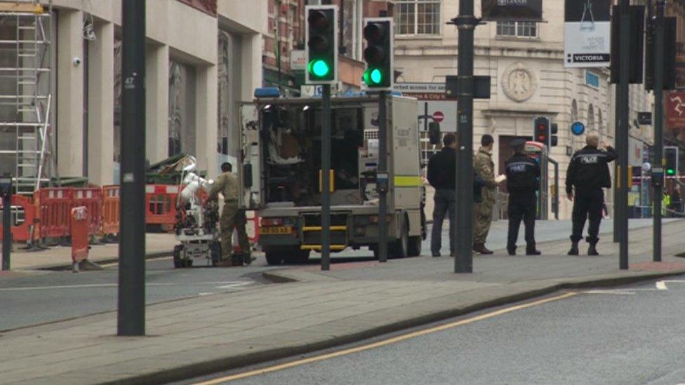 army bomb disposal experts in Leeds