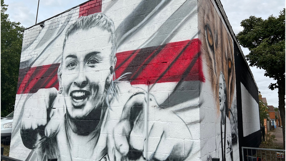 Mural of Leah Williamson