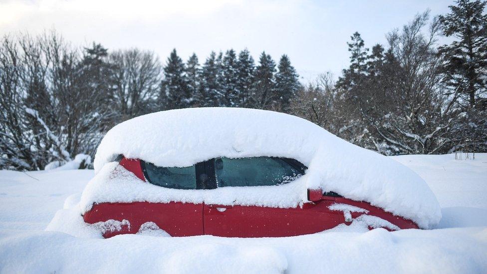 car-in-snow