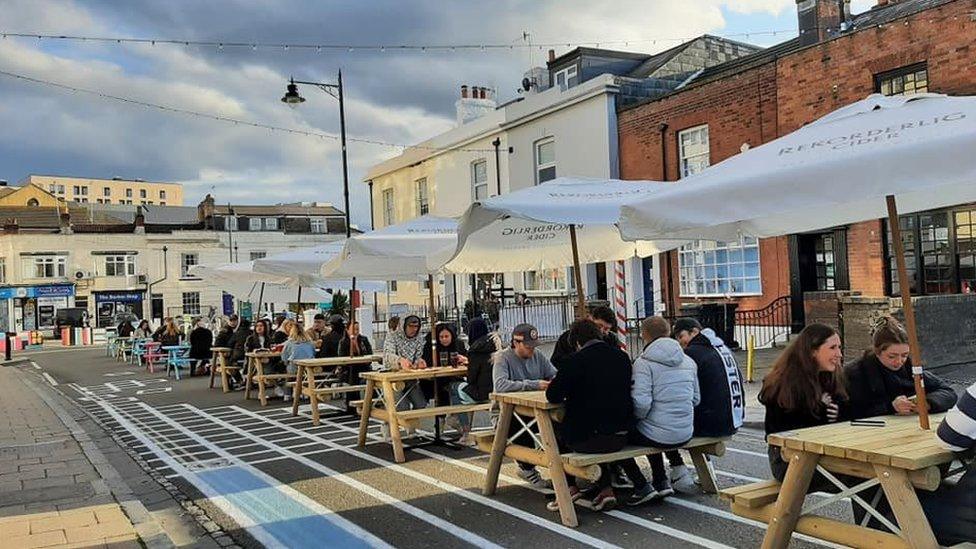 Outside seating in Bedford Place in Southampton