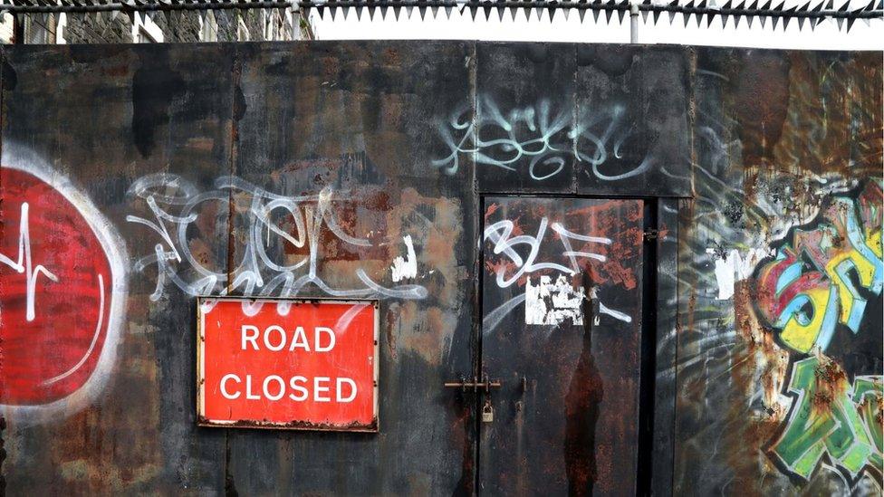 Flax Street barrier, North Belfast