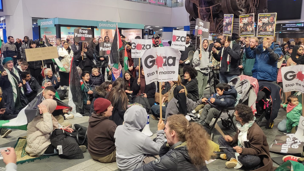 Protest at Birmingham New Street Station